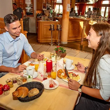 & Restaurant Post Hotel 4*