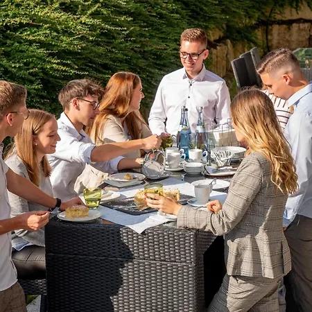 & Restaurant Post 3* Laichingen