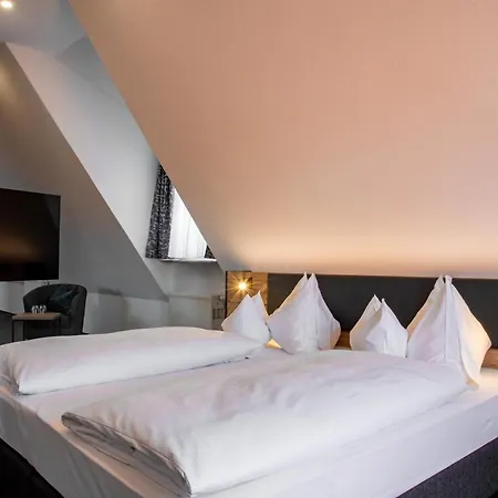 & Restaurant Post Hotel