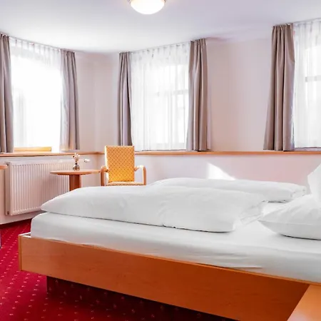 & Restaurant Post 4* Laichingen