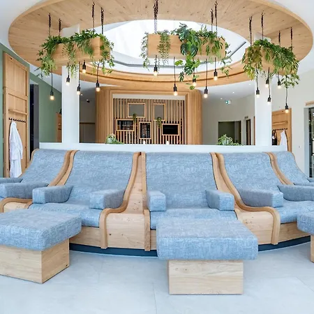 & Restaurant Post 3*