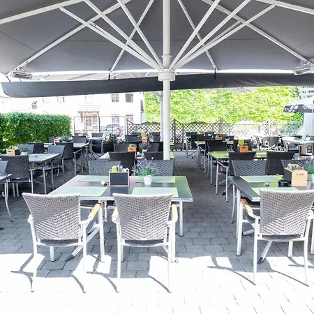 Hotel & Restaurant Post 3*