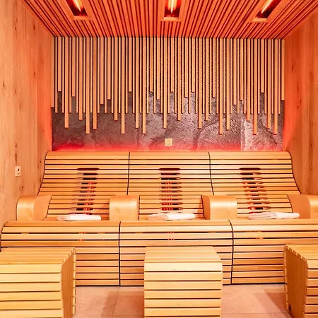 & Restaurant Post 3* Laichingen