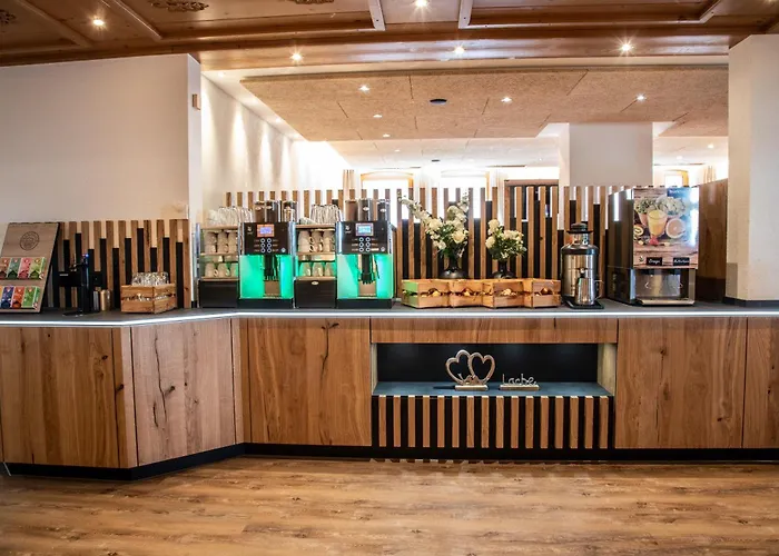 & Restaurant Post 酒店