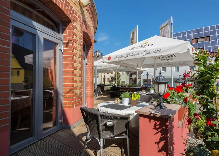 & Restaurant Post Отель Лайхинген